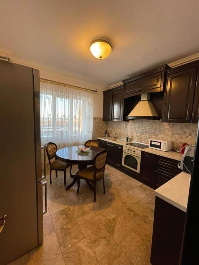 Casa Dobrescu Centura De Nord Hotell Craiova Exteriör bild