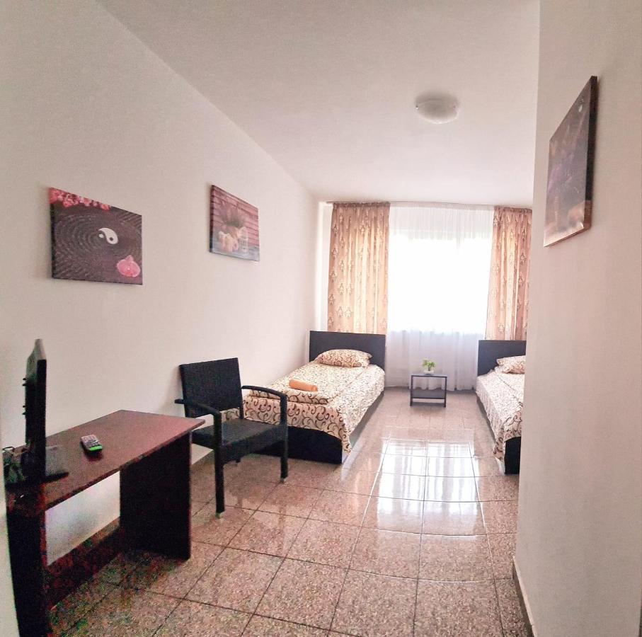 Casa Dobrescu Centura De Nord Hotell Craiova Exteriör bild