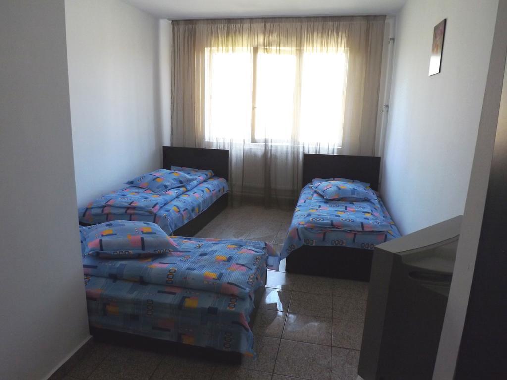 Casa Dobrescu Centura De Nord Hotell Craiova Exteriör bild