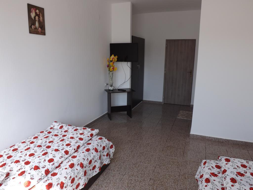 Casa Dobrescu Centura De Nord Hotell Craiova Exteriör bild
